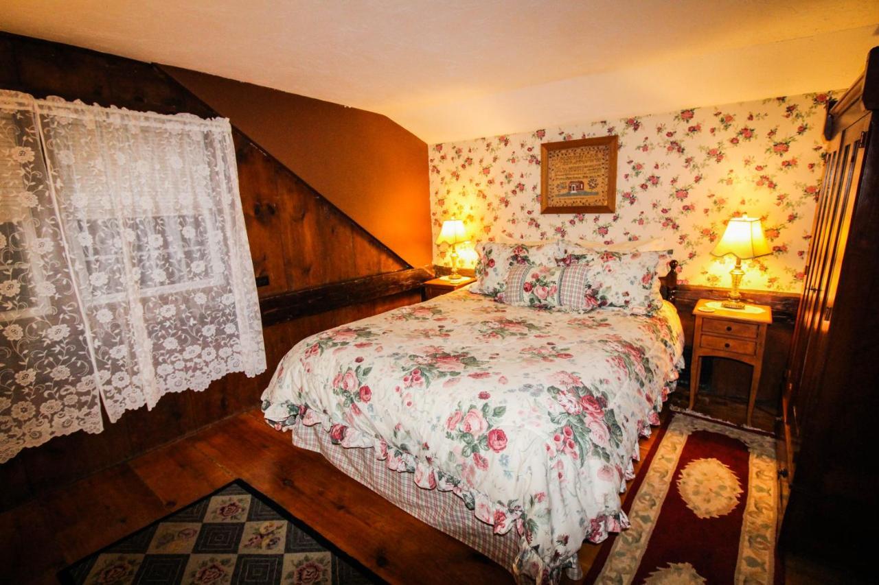 The Nutmeg Inn Мередит Экстерьер фото