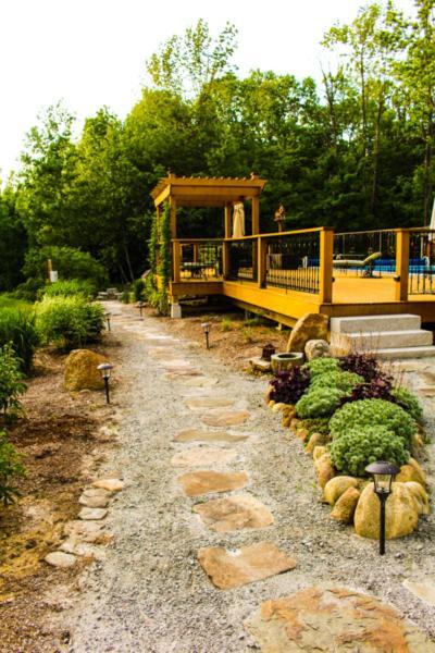 The Nutmeg Inn Мередит Экстерьер фото